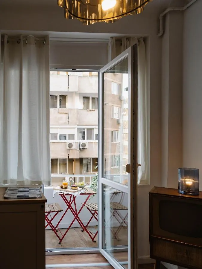 Lovely Vintage Double Studio In City Center 부쿠레슈티 아파트