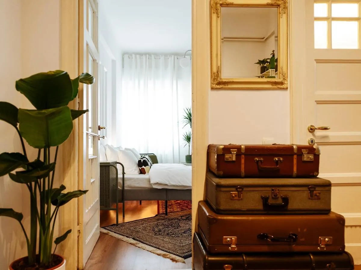 Lovely Vintage Double Studio In City Center 부쿠레슈티